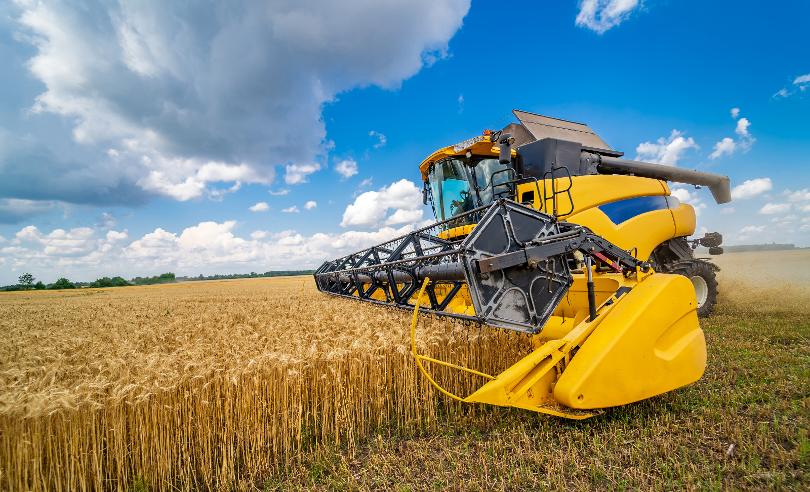 Macchine per l’agricoltura e l’edilizia 3 AdobeStock_383590387_small